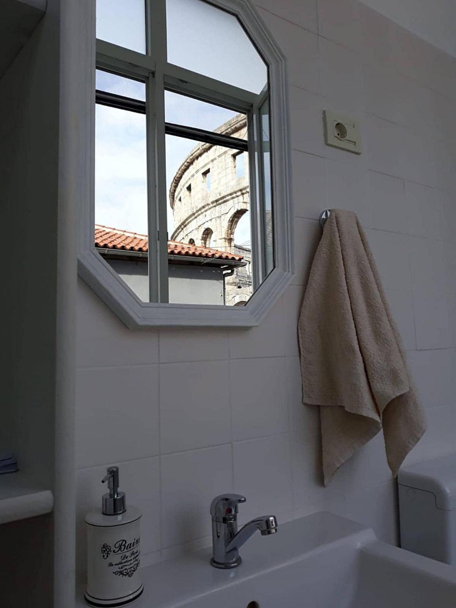 Amphiteater Art Apartman Pola Esterno foto