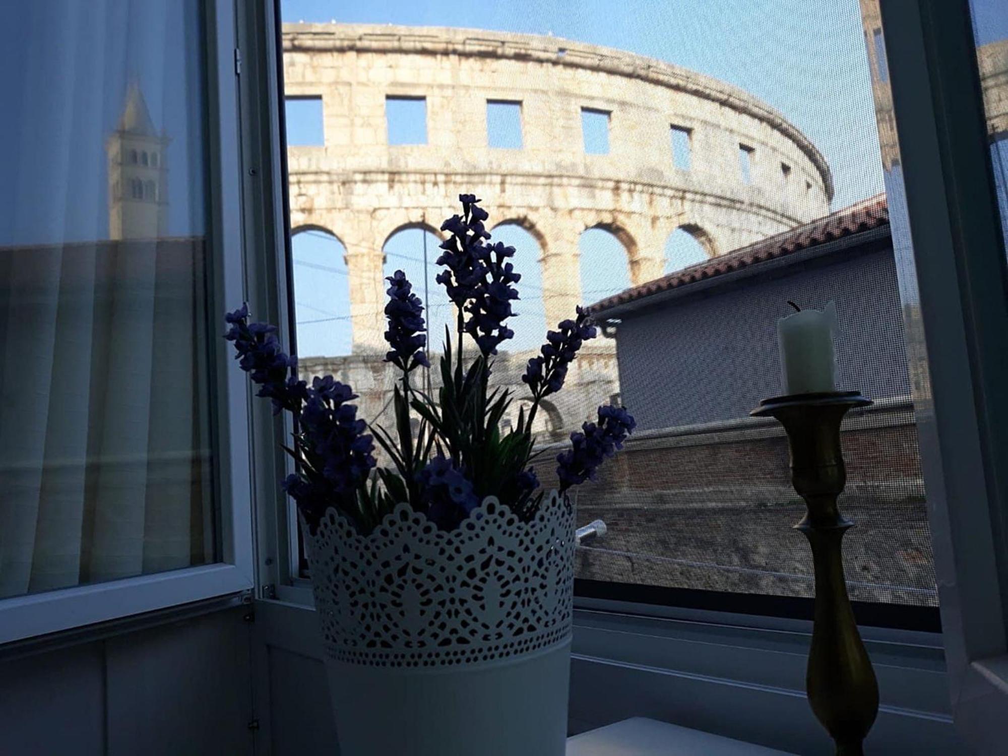 Amphiteater Art Apartman Pola Esterno foto