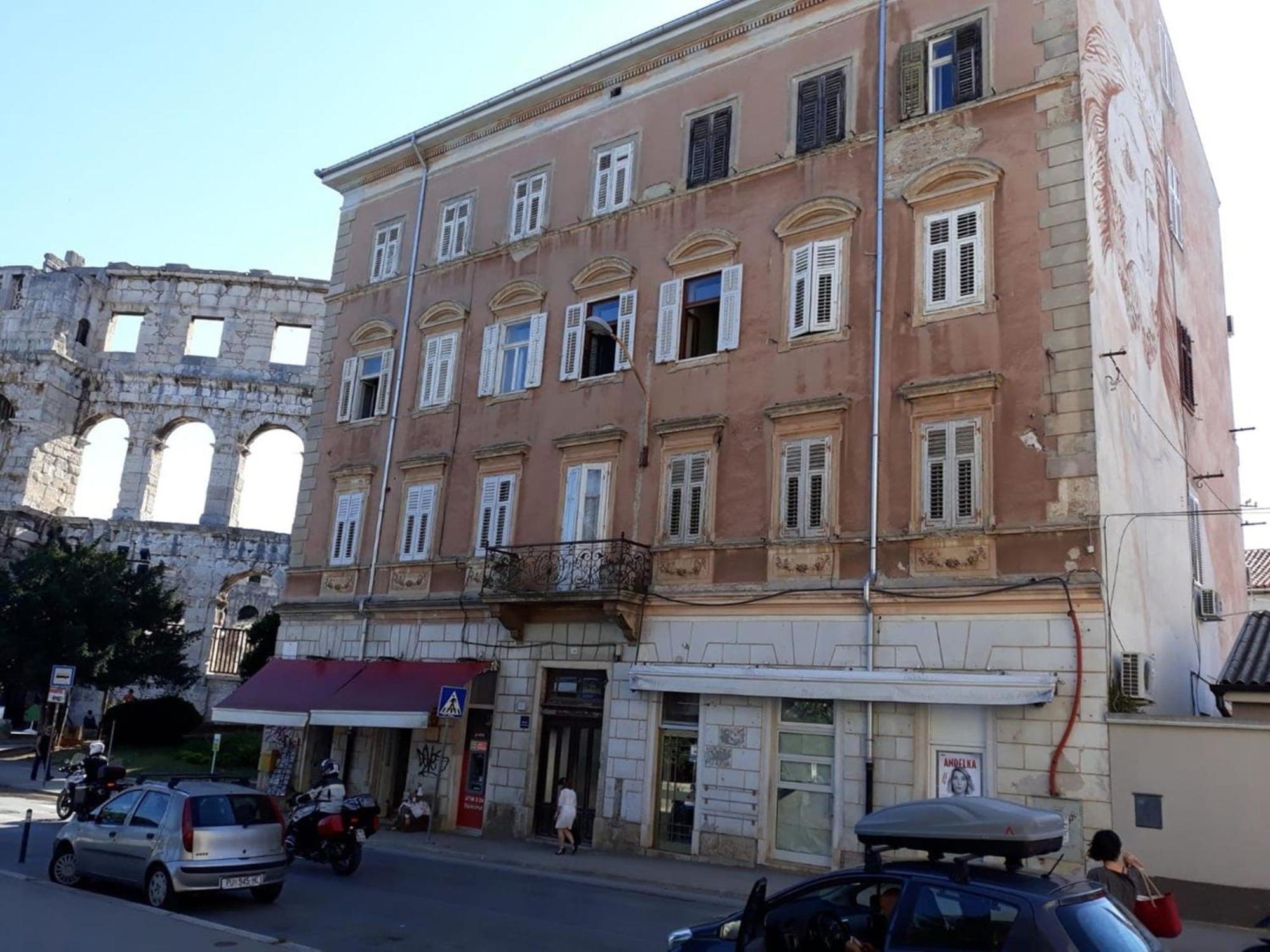 Amphiteater Art Apartman Pola Esterno foto